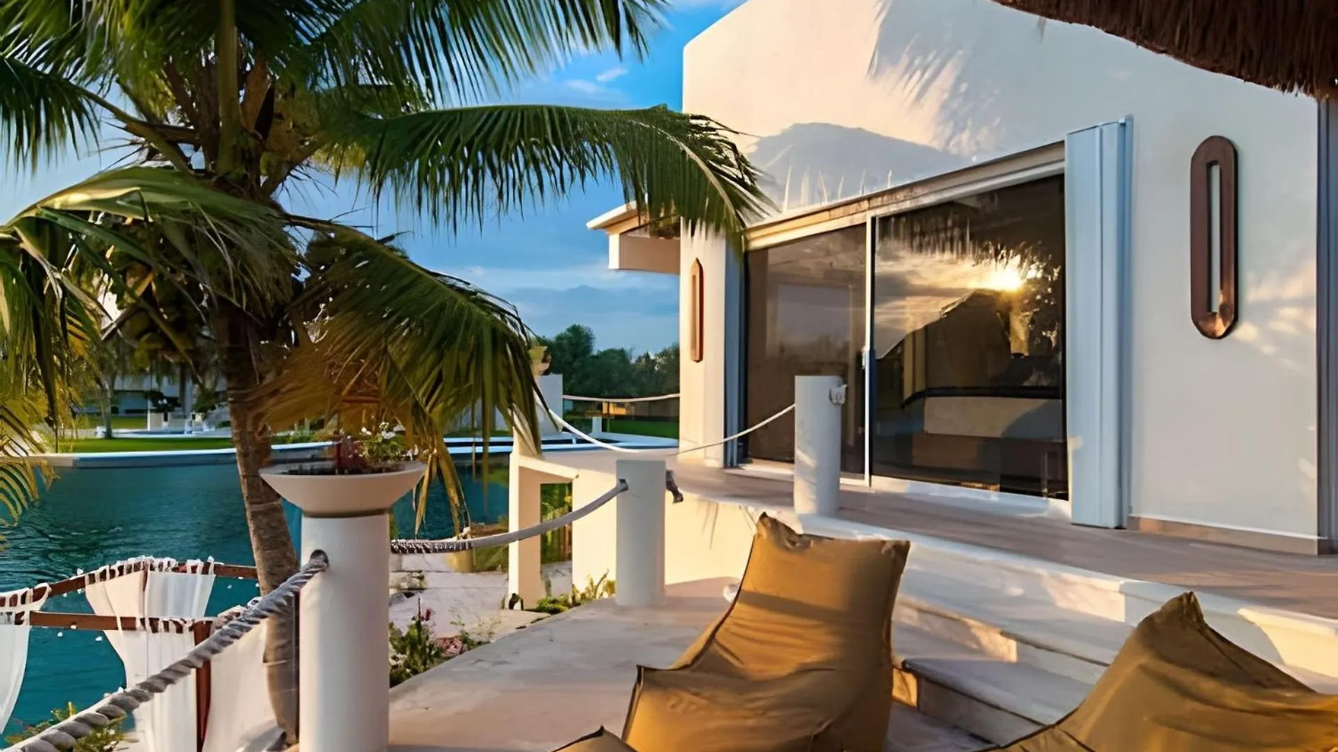 Casa La Torre, Luxury Private Waterfront Villa