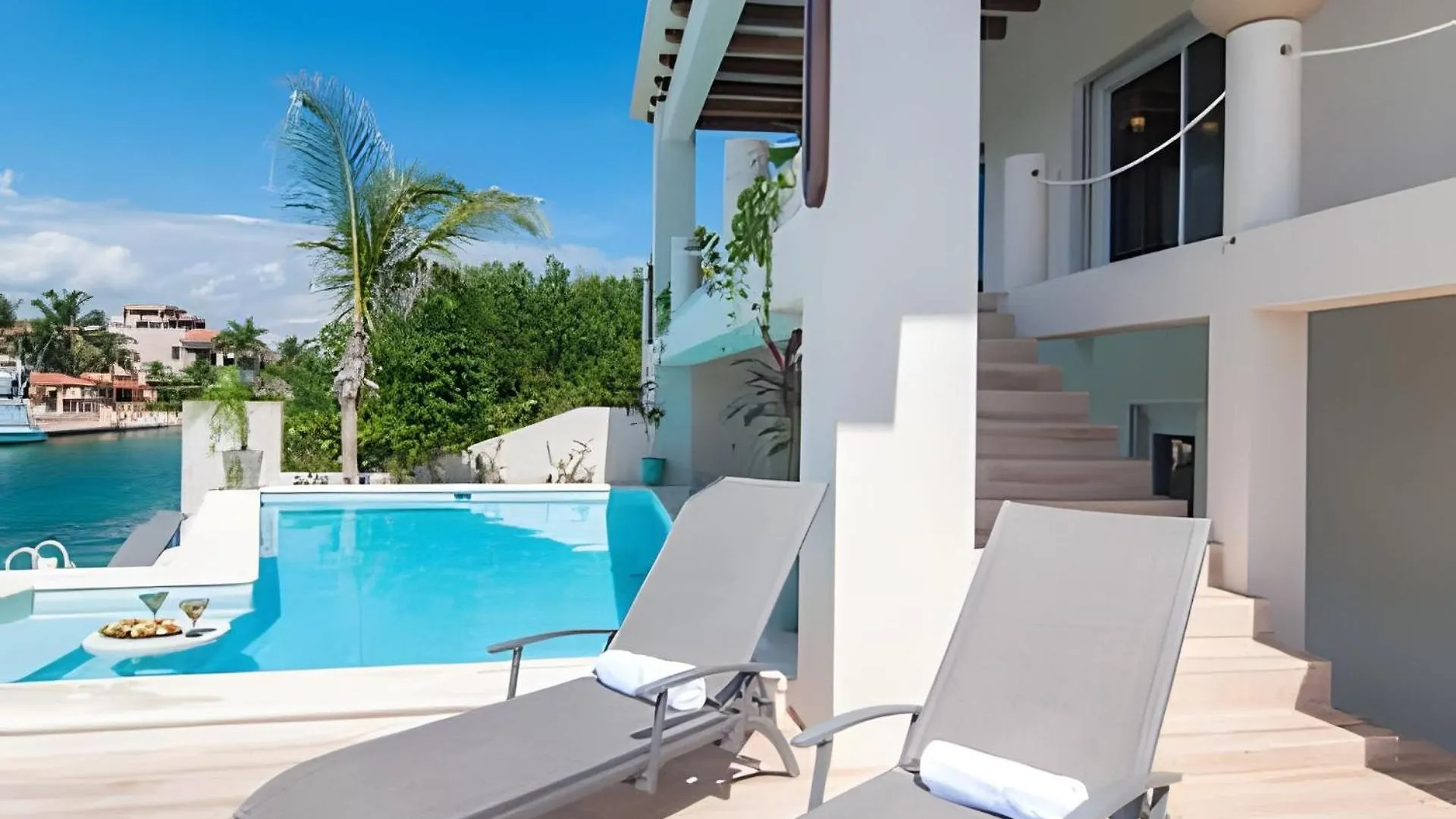 Casa La Torre, Luxury Private Waterfront Villa メキシコ