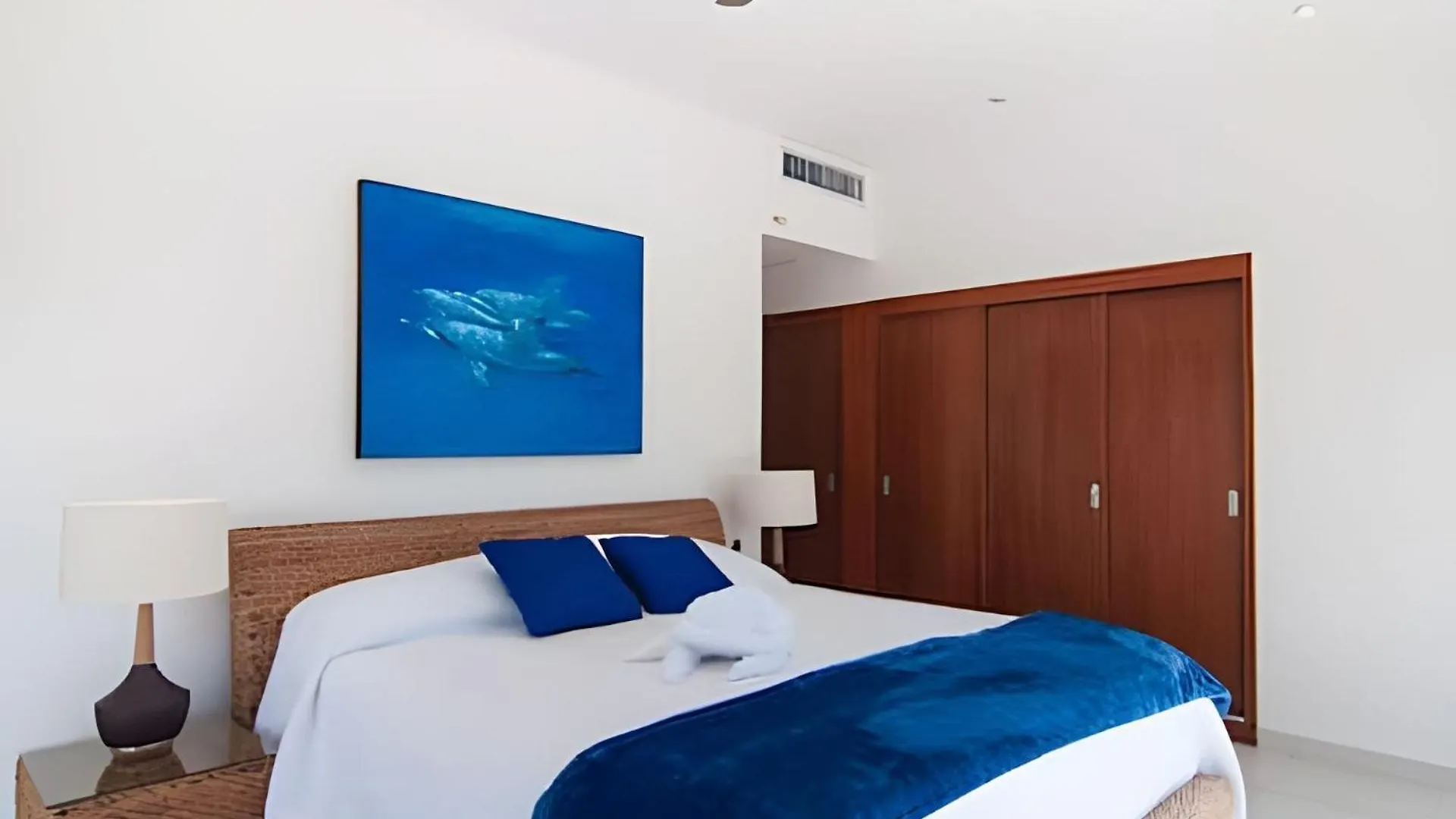 Casa La Torre, Luxury Private Waterfront Villa  プエルト・アベントゥラス