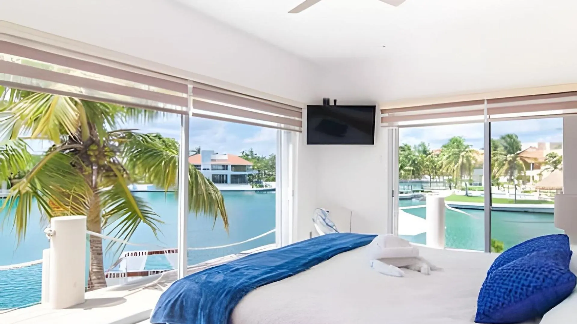 Casa La Torre, Luxury Private Waterfront Villa メキシコ
