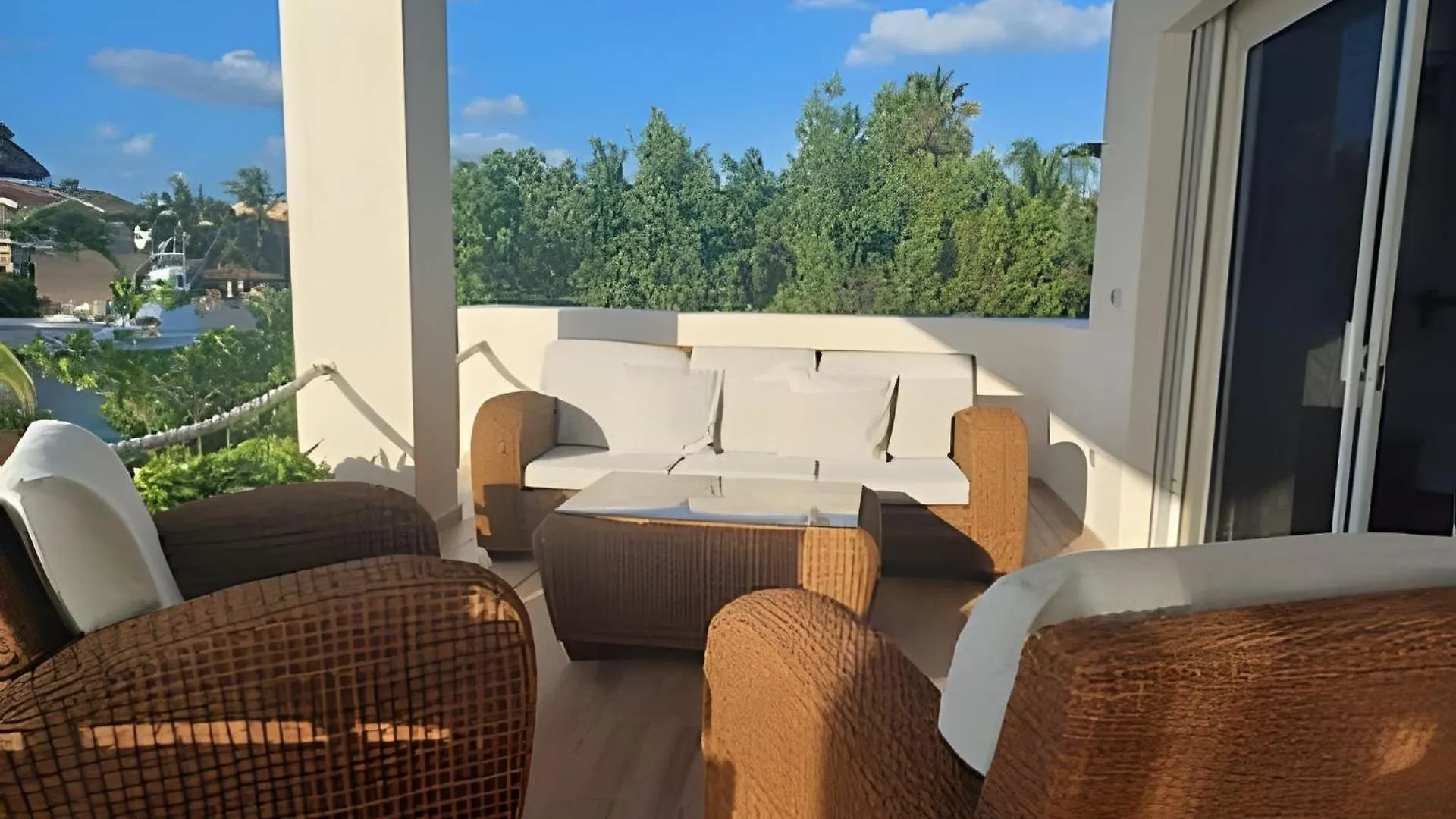 Casa La Torre, Luxury Private Waterfront Villa